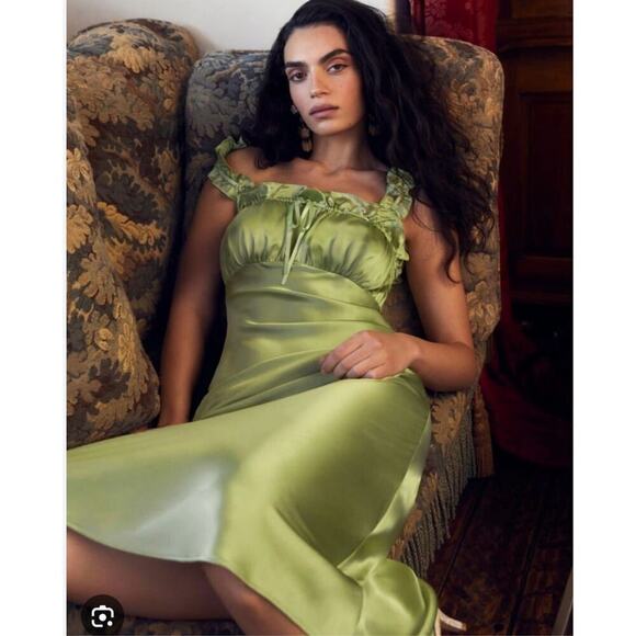 Reformation Dresses & Skirts - Reformation Erdem Silk Midi Dress Yucca L